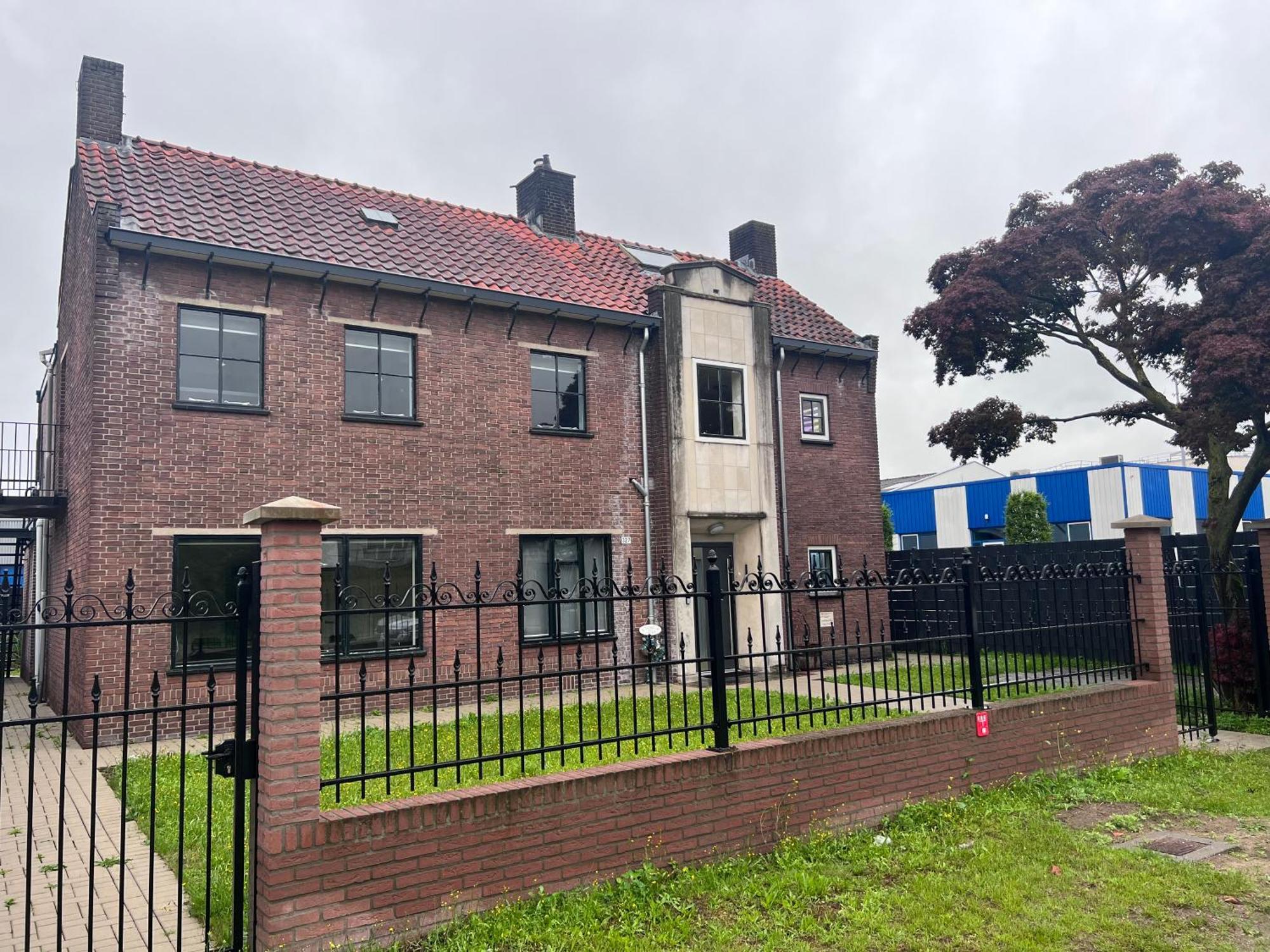 Kess Maison, Gehele Villa Met Sauna En Dakterras Enschede Bagian luar foto